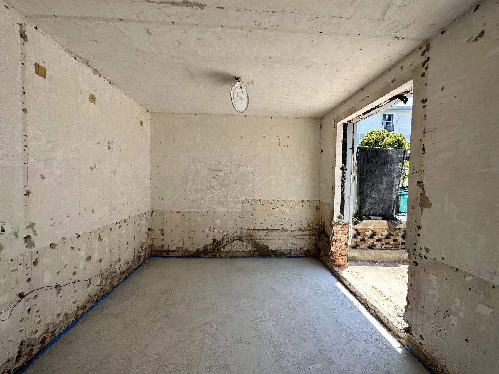 鄠邑区古城小区翻新改造160㎡现代奶油风工地-前期施工